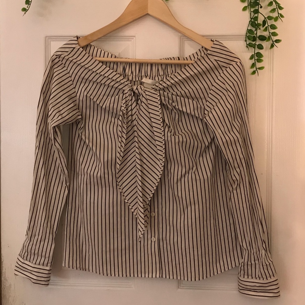 H&M Off-the-shoulder Blouse